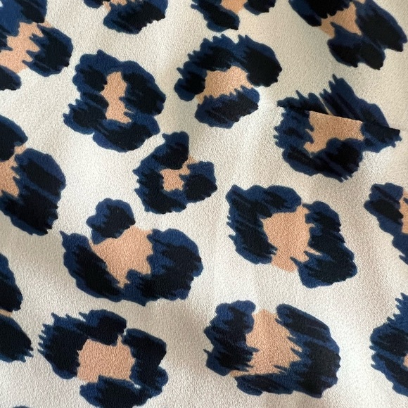 Victoria’s Secret Cheetah Print Satin Crop Top - Picture 3 of 4